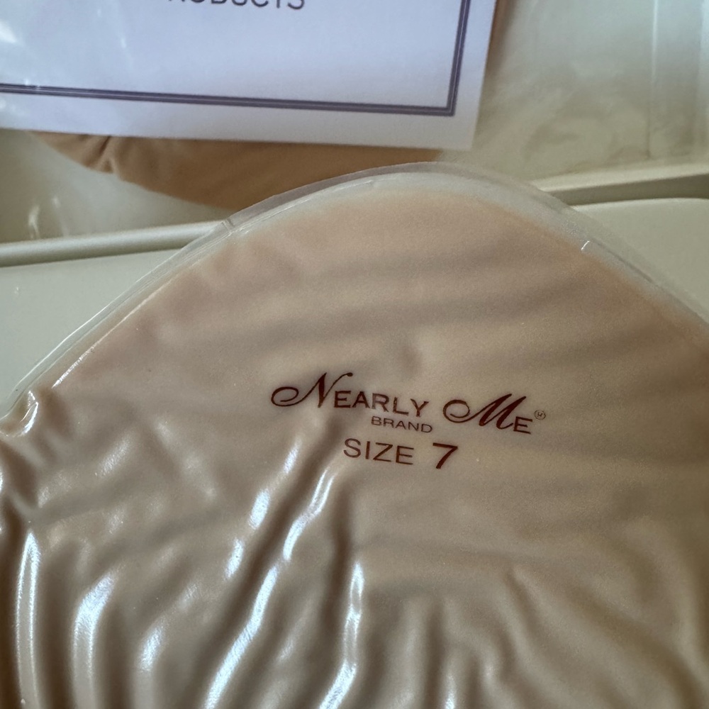 Nearly Me 395 prosthesis breast form Shapewear Insert - NIB - Size 7 - 1PC only - Picture 2 of 3